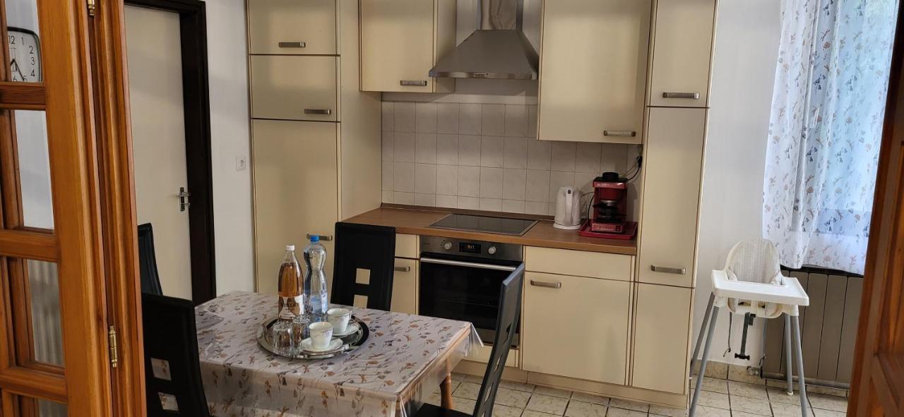 Aniiza Apartman Orvenyes Exterior foto