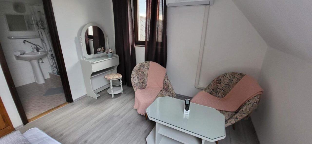 Aniiza Apartman Orvenyes Exterior foto