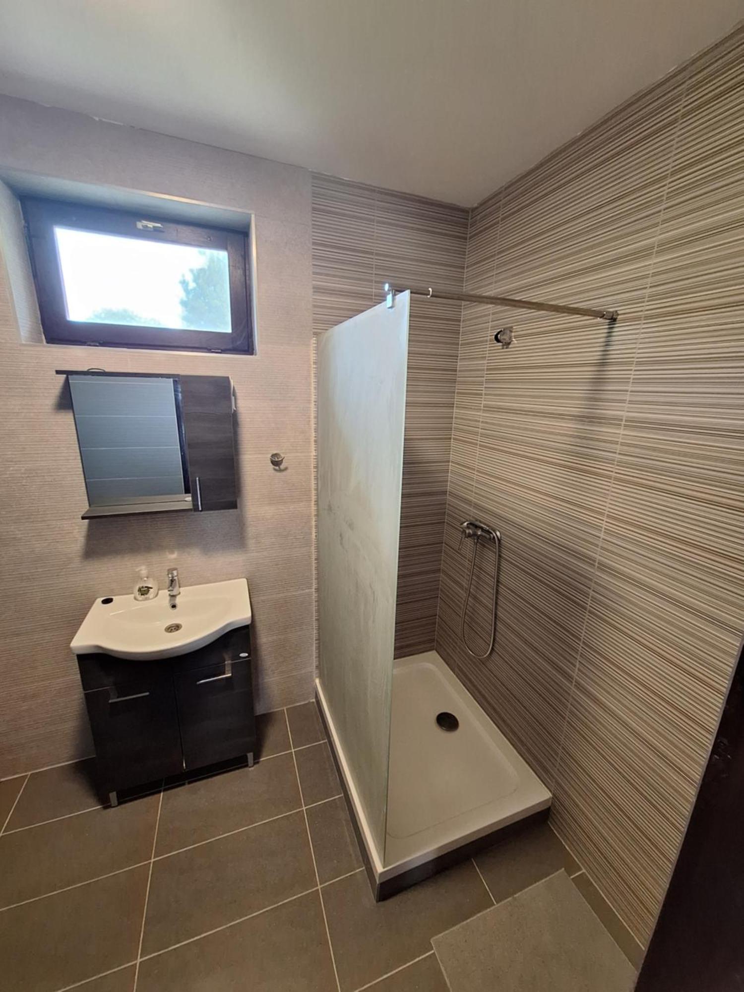 Aniiza Apartman Orvenyes Exterior foto
